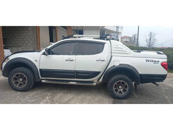 SAHİBİNDEN GARAJ ARABASI - 204 BİN KM - BAKIMLI L200