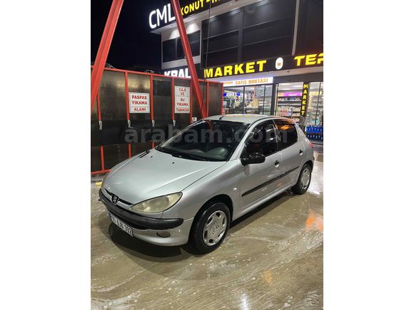Sahibinden Peugeot 206 1.4 XT 2000 Model  320.000 km Gri