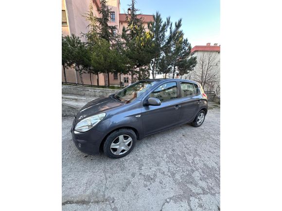 Sahibinden Hyundai i20 Troy 1.4 CVVT Mode 2012 Model