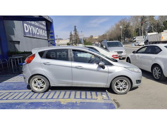 Sahibinden Ford Fiesta 1.5 TDCi Titanium 2014 Model  193.000 km Gri