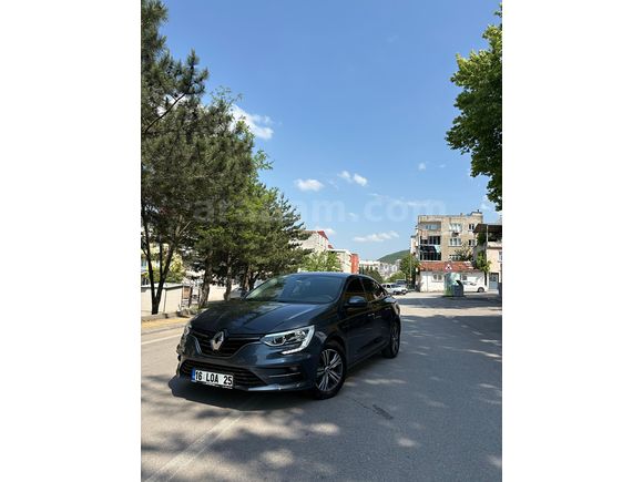 Sahibinden Renault Megane 1.3 TCe Touch 2023 Model