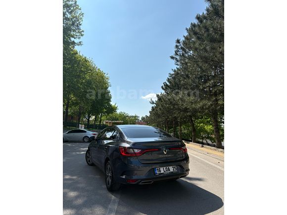 Sahibinden Renault Megane 1.3 TCe Touch 2023 Model