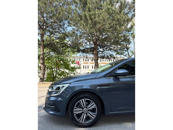 Sahibinden Renault Megane 1.3 TCe Touch 2023 Model