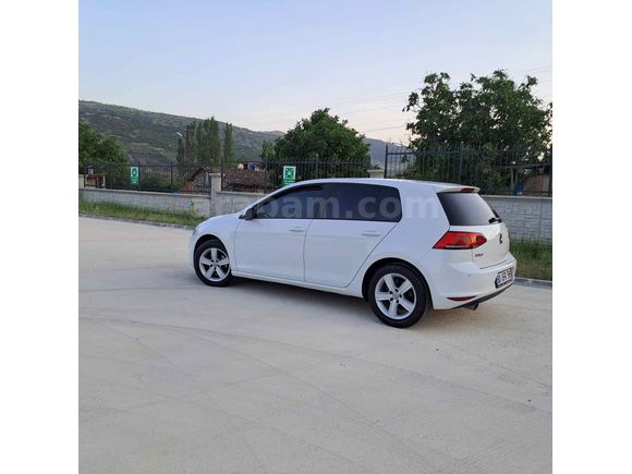 
Takasa uygun Temiz düşük  km’de Vw Golf 1.2 TSi Comfortline 2015 Model