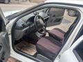Sahibinden Renault Clio 1.4 2001 Model  330.000 km Beyaz