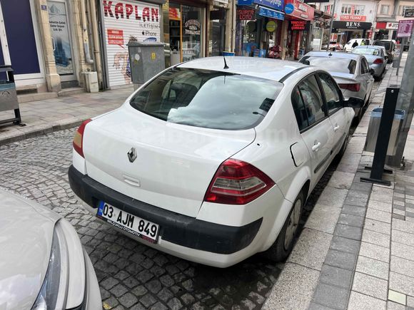 Sahibinden Renault Megane 1.6 Authentique 2009 Model 