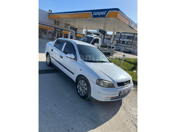 Sahibinden Opel Astra 1.4 GL 2000 Model  300.000 km Beyaz