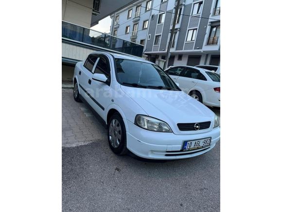 Sahibinden Opel Astra 1.4 GL 2000 Model  300.000 km Beyaz