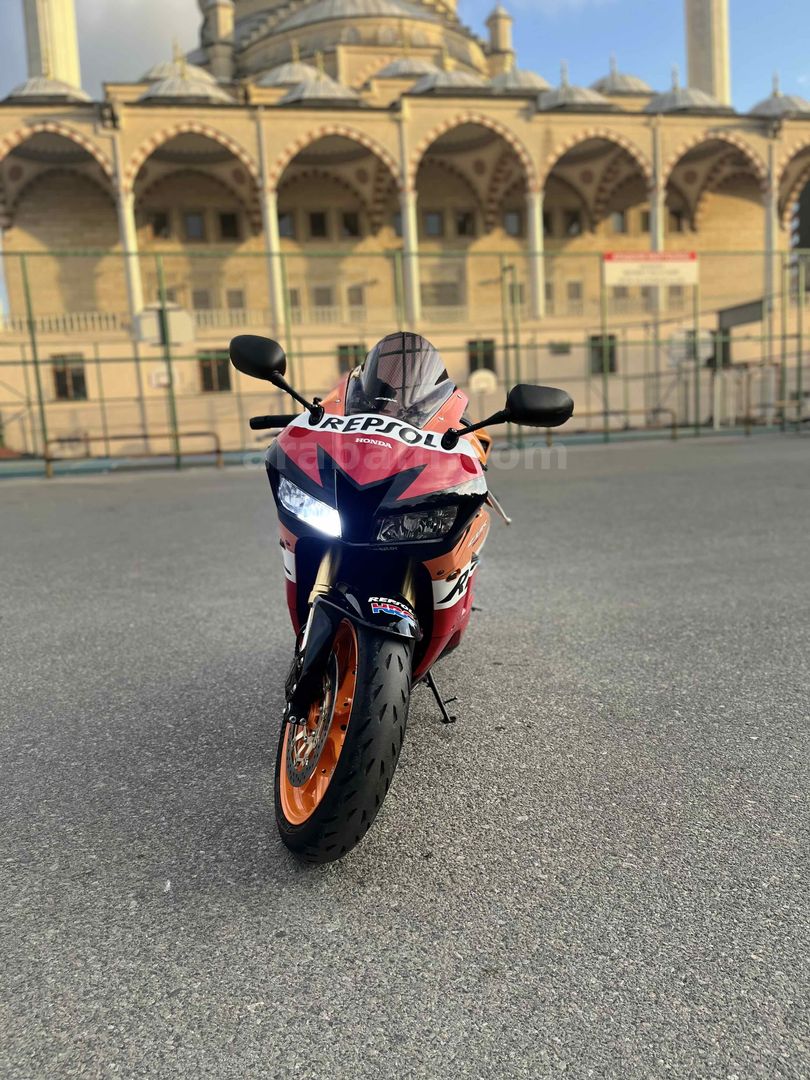 Sahibinden Honda CBR 600 RR 2015 Model İstanbul 39.000 km Turuncu