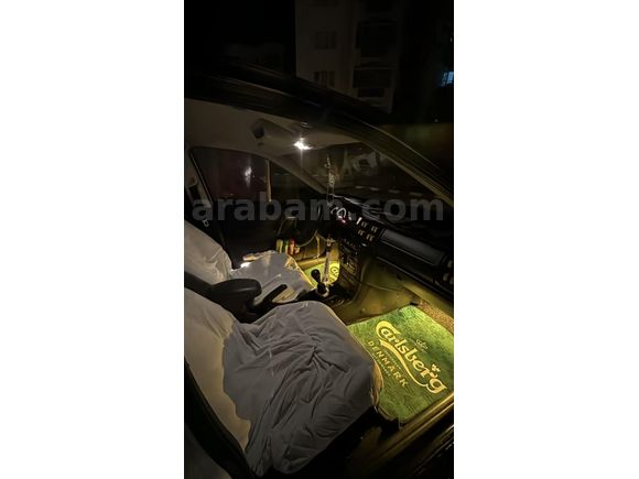 Sahibinden Opel Vectra 2.0 CDX 2000 Model  210.000 km Beyaz