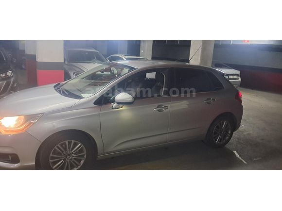 Sahibinden Citroen C4 1.6 e-HDi Confort Plus 2012 Model İstanbul 186.000 km Gri (Gümüş)