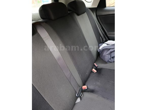 Sahibinden Toyota Auris 1.4 D-4D Active Skypack 2013 Model