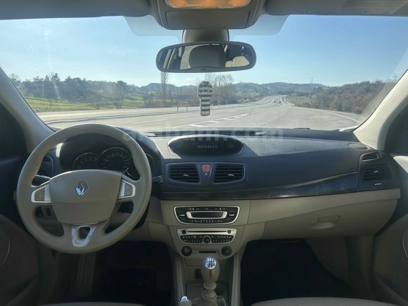 Sahibinden Renault Megane 1.5 dCi Privilege 2012 Model 