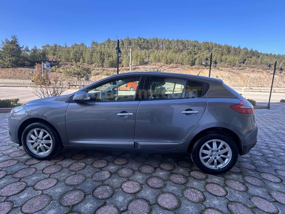 Sahibinden Renault Megane 1.5 dCi Privilege 2012 Model 