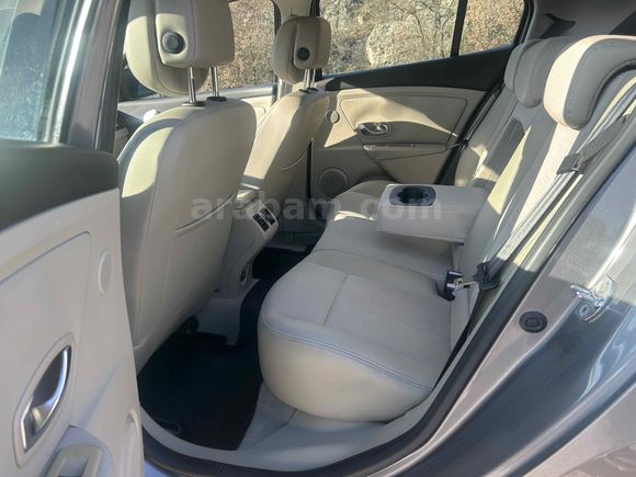 Sahibinden Renault Megane 1.5 dCi Privilege 2012 Model 