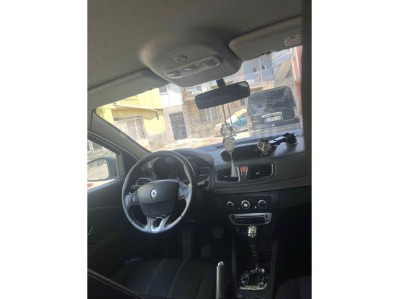 Sahibinden Renault Megane 1.6 Touch 2013 Model 