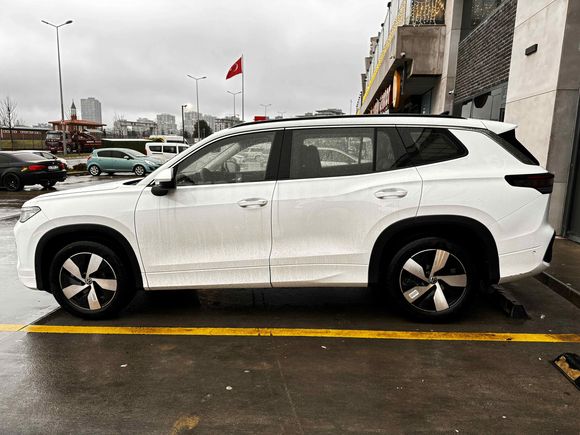 Sahibinden Volkswagen Tayron 1.5 e-TSI Life 2025 Model  400 km Beyaz