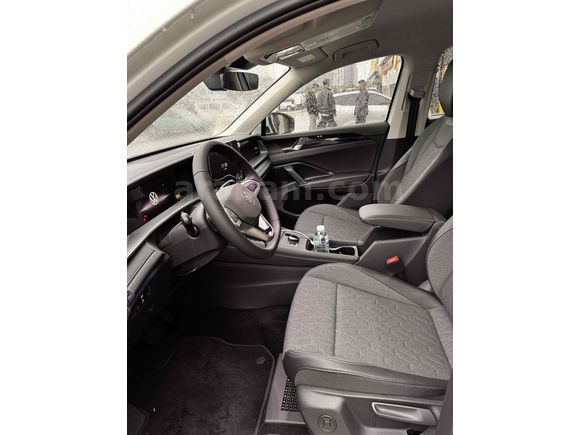 Sahibinden Volkswagen Tayron 1.5 e-TSI Life 2025 Model  400 km Beyaz
