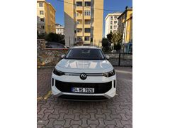 Sahibinden Volkswagen Tayron 1.5 e-TSI Life 2025 Model  400 km Beyaz