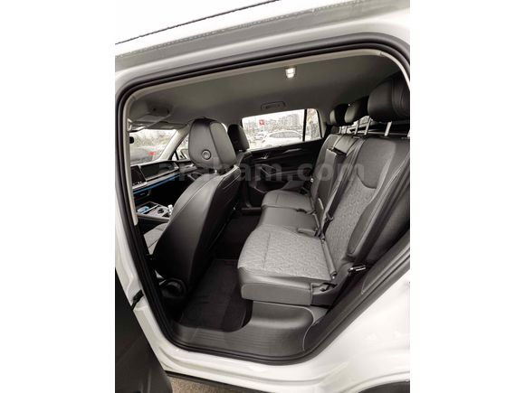 Sahibinden Volkswagen Tayron 1.5 e-TSI Life 2025 Model  400 km Beyaz