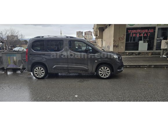 Sahibinden Opel Combo 1.5 CDTI Ultimate 2022 Model