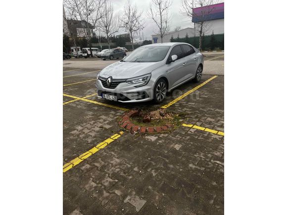 Sahibinden Renault Megane 1.3 TCe Icon 2025 Model 