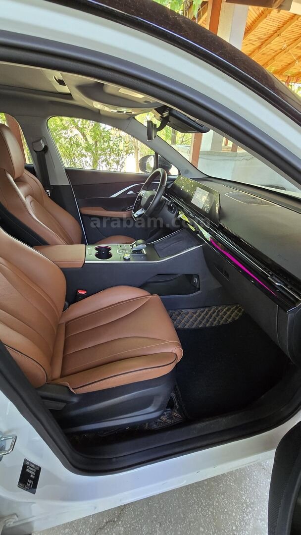 Sahibinden Chery Omoda 5 1.6 T-GDI Luxury 2023 Model Kastamonu 25.500 km Beyaz 5