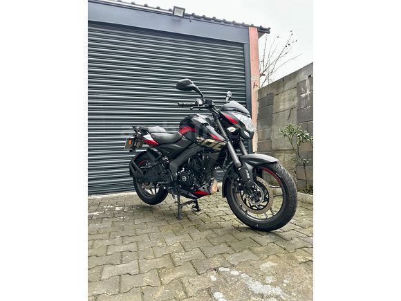 BAJAJ NS200 UG  km 1.700