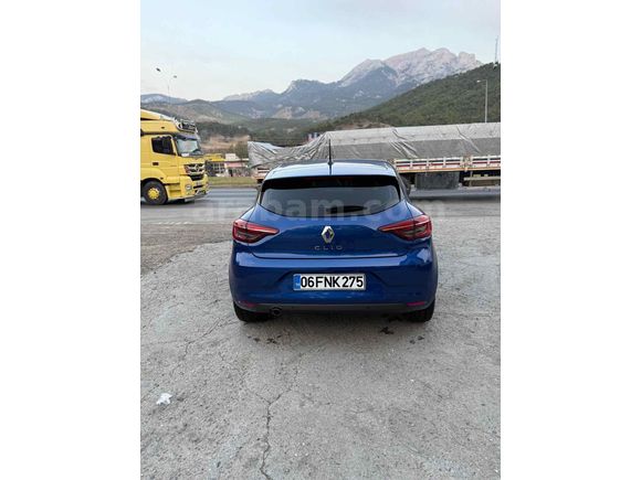 Sahibinden Renault Clio 1.0 TCe Touch 2023 Model 