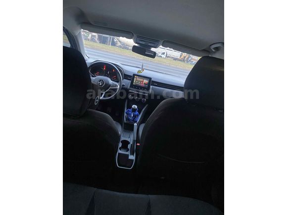 Sahibinden Renault Clio 1.0 TCe Touch 2023 Model 