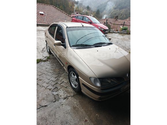 Sahibinden Renault Megane 2.0 RXT 1998 Model
