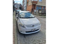 Sahibinden Toyota Auris 1.4 D-4D Comfort Extra 2011 Model 