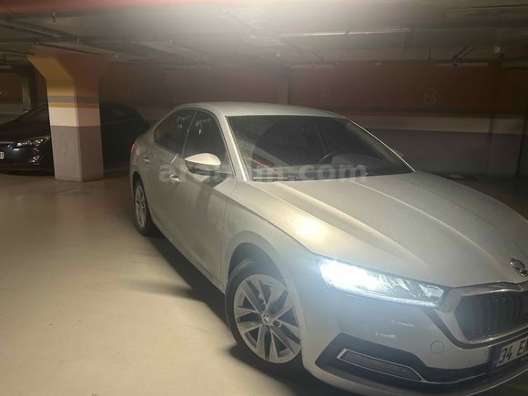 Sahibinden Skoda Octavia 1.0 e-Tec Premium 2021 Model 