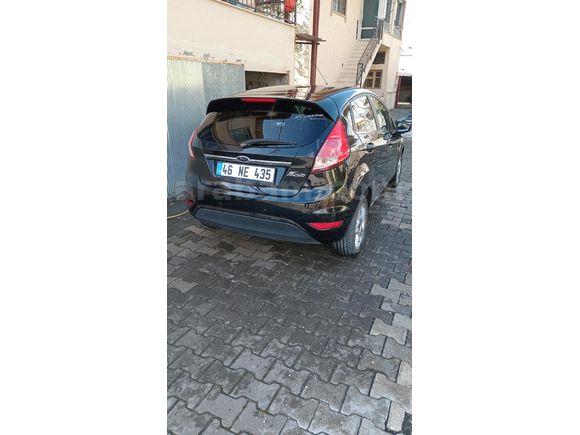 Sahibinden Ford Fiesta 1.6 Titanium 2013 Model  64500 km Siyah