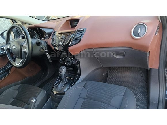 Sahibinden Ford Fiesta 1.6 Titanium 2013 Model  64500 km Siyah