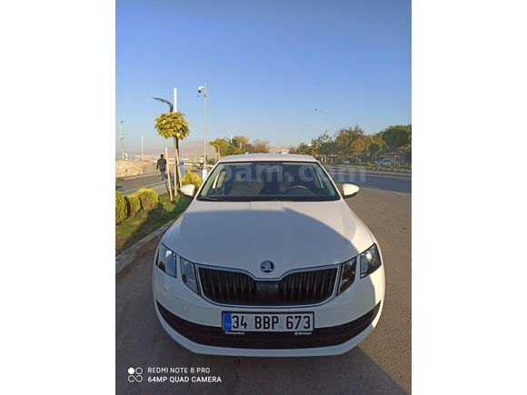Sahibinden Skoda Octavia 1.2 TSI Ambition 2017 Model  72.000 km Beyaz