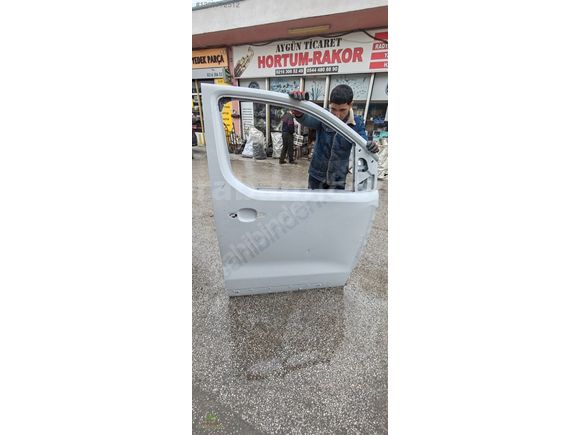 Fiat Scudo Sağ Ön Kapı