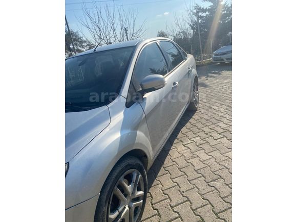 Sahibinden Ford Focus 1.6 TDCi Trend 2011 Model