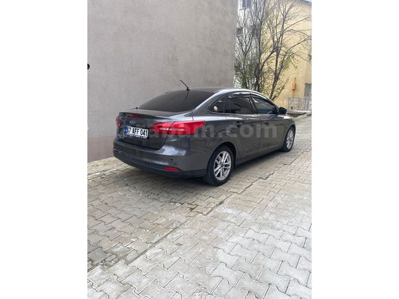 Sahibinden Değişensiz Ford Focus 1.5 TDCi Trend X 2017 Model 
