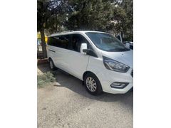 En düşük km. 13.600. En dolu model. Hasarsız. Boyasız. Otomobl ruhstlı. Deri koltuklu. 8+1