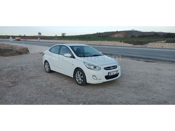 Sahibinden Hyundai Accent Blue 1.4 D-CVVT Mode Plus 2014 Model