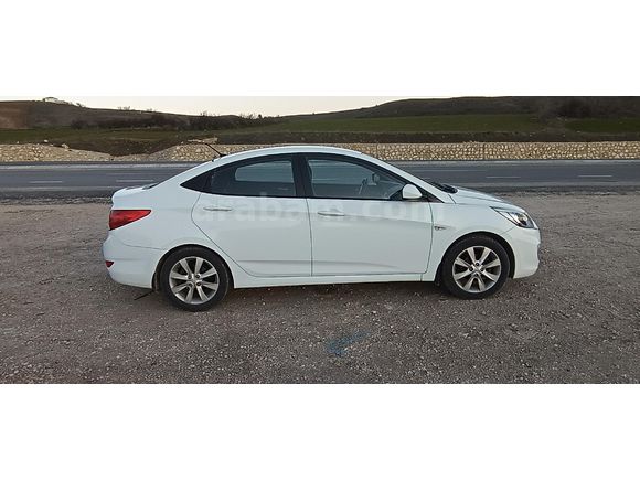 Sahibinden Hyundai Accent Blue 1.4 D-CVVT Mode Plus 2014 Model