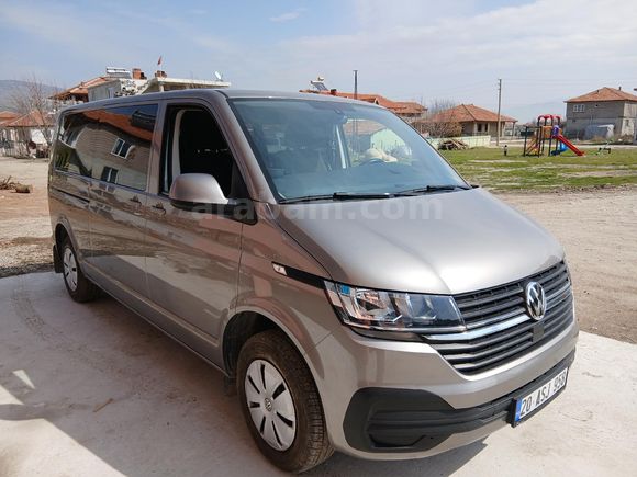 Sahibinden Volkswagen Transporter 2.0 TDI Camlı Van 2022 Model