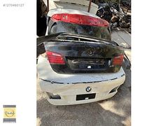 Bmw f10 arka bağaç siyah beyaz