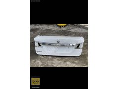 Renault Latutide beyaz boyasız bagaç