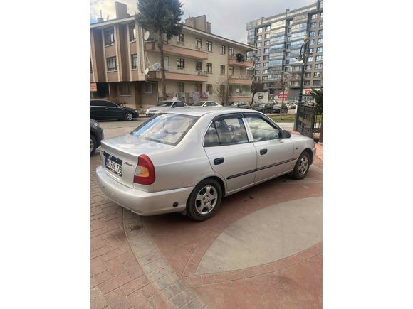 Sahibinden Hyundai Accent 1.3 LX 2001 Model 