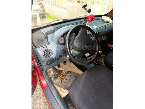 Sahibinden Renault Kangoo 1.4 RNA 2001 Model
