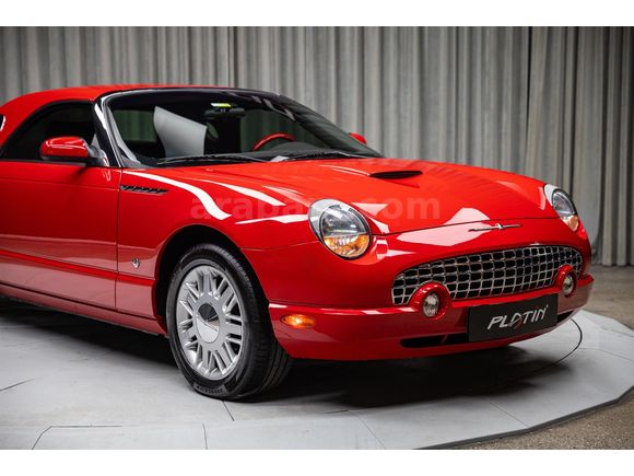 Galeriden Ford Thunderbird 3.8 2002 Model İstanbul 83.165 km