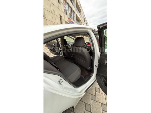 Sahibinden Opel Insignia 1.4 T Edition Elegance 2012 Model  100.000 km Beyaz