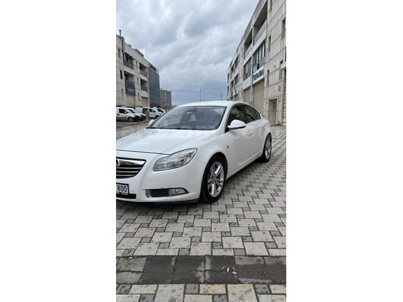 Sahibinden Opel Insignia 1.4 T Edition Elegance 2012 Model  100.000 km Beyaz